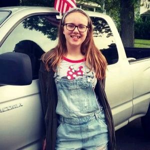 Meet your Posher, Hailey